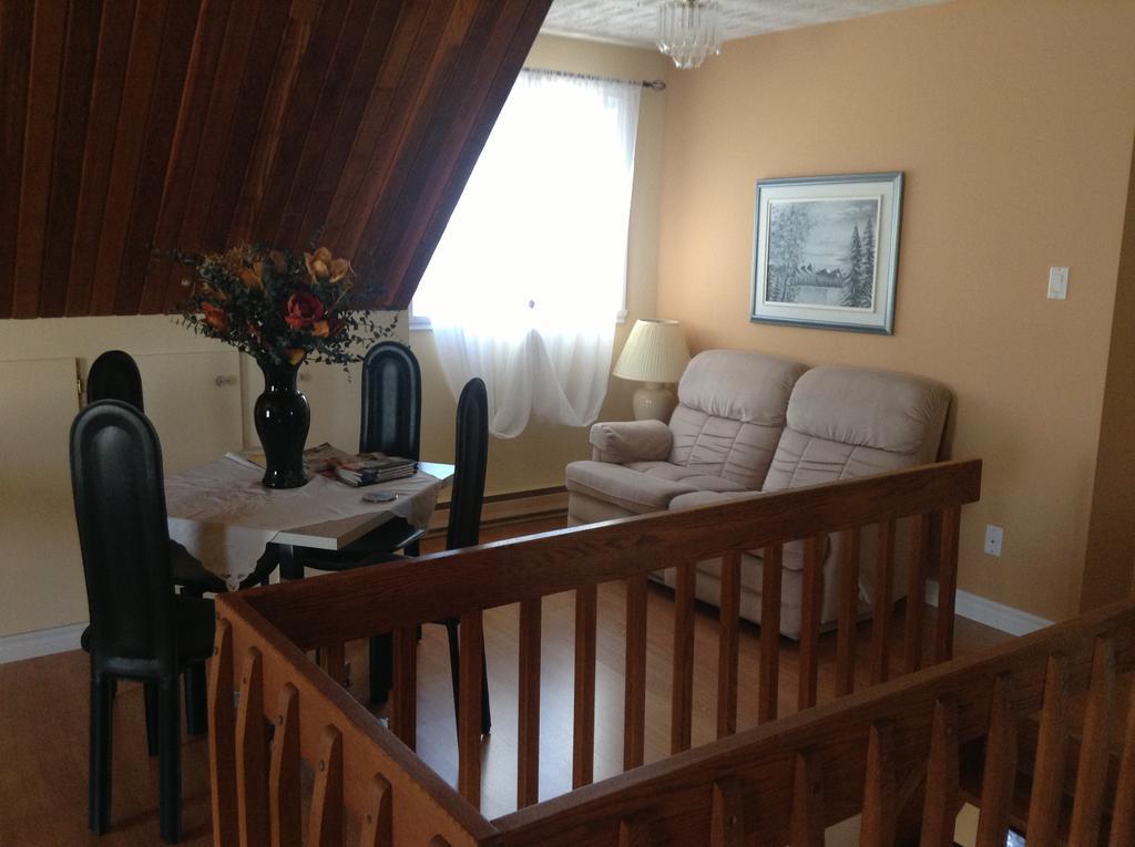Douces Évasions Bed and Breakfast Saint-Anselme Exterior foto