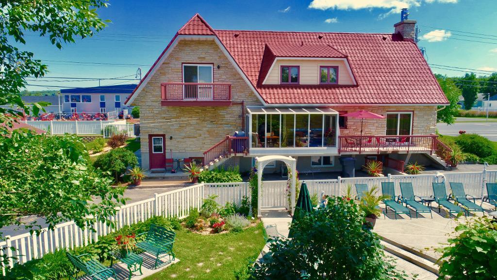 Douces Évasions Bed and Breakfast Saint-Anselme Exterior foto